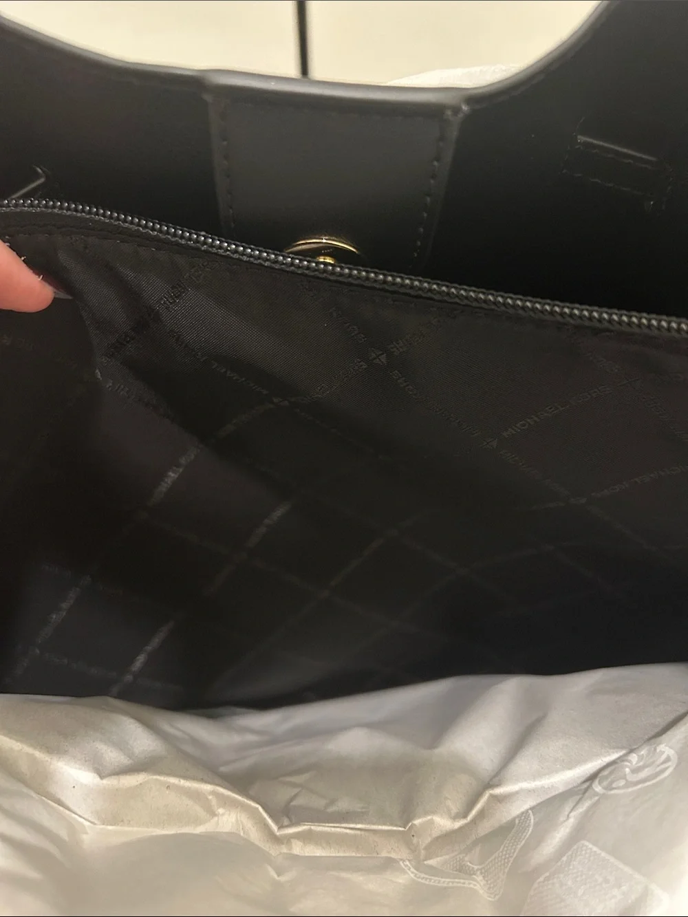 Michael Kors (NWT) Carson Large Pebbled Leather Tote Bag